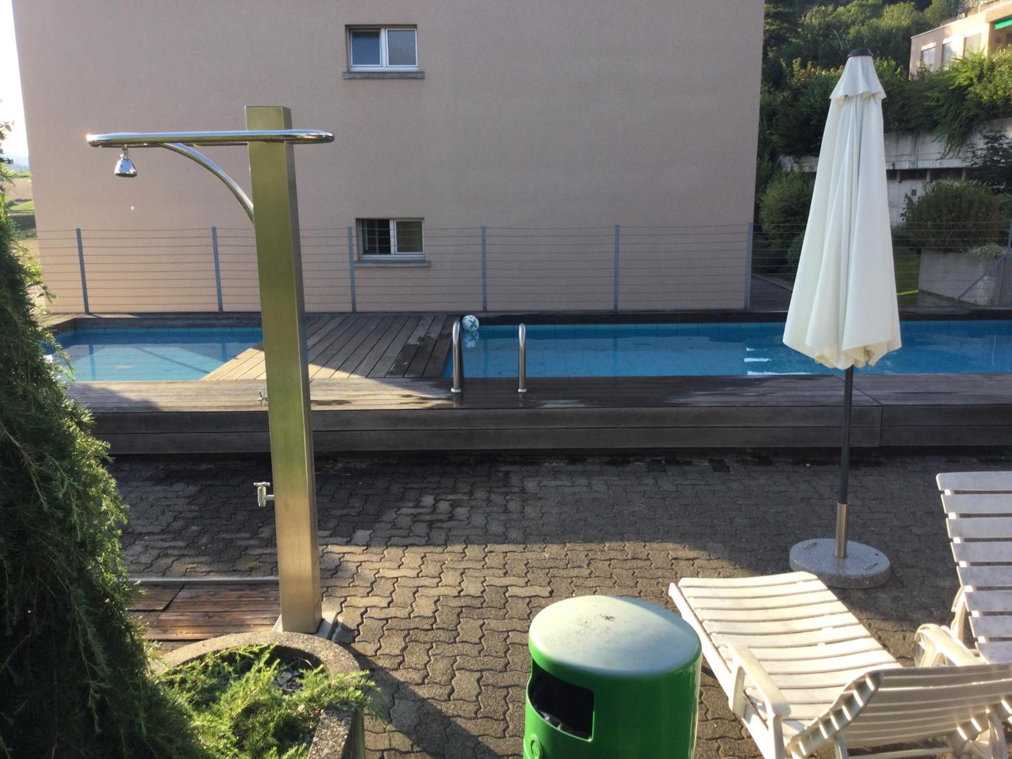 Chambre Spacieuse Et Confortable Avec Ecran Plat Oetwil an Der Limmat ภายนอก รูปภาพ